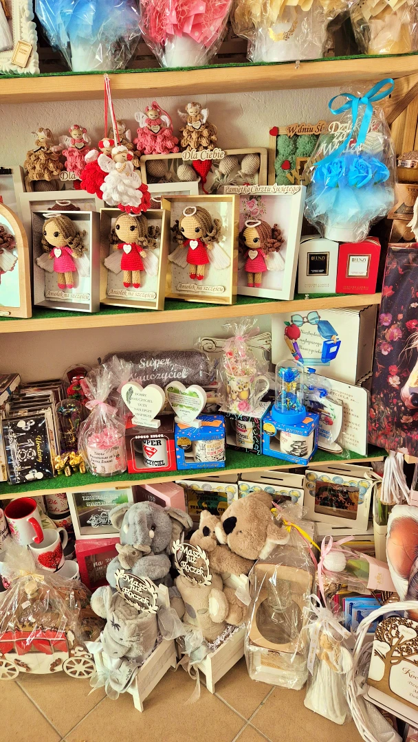 Dekoracje i pamiątki dostępne w sklepie Candella